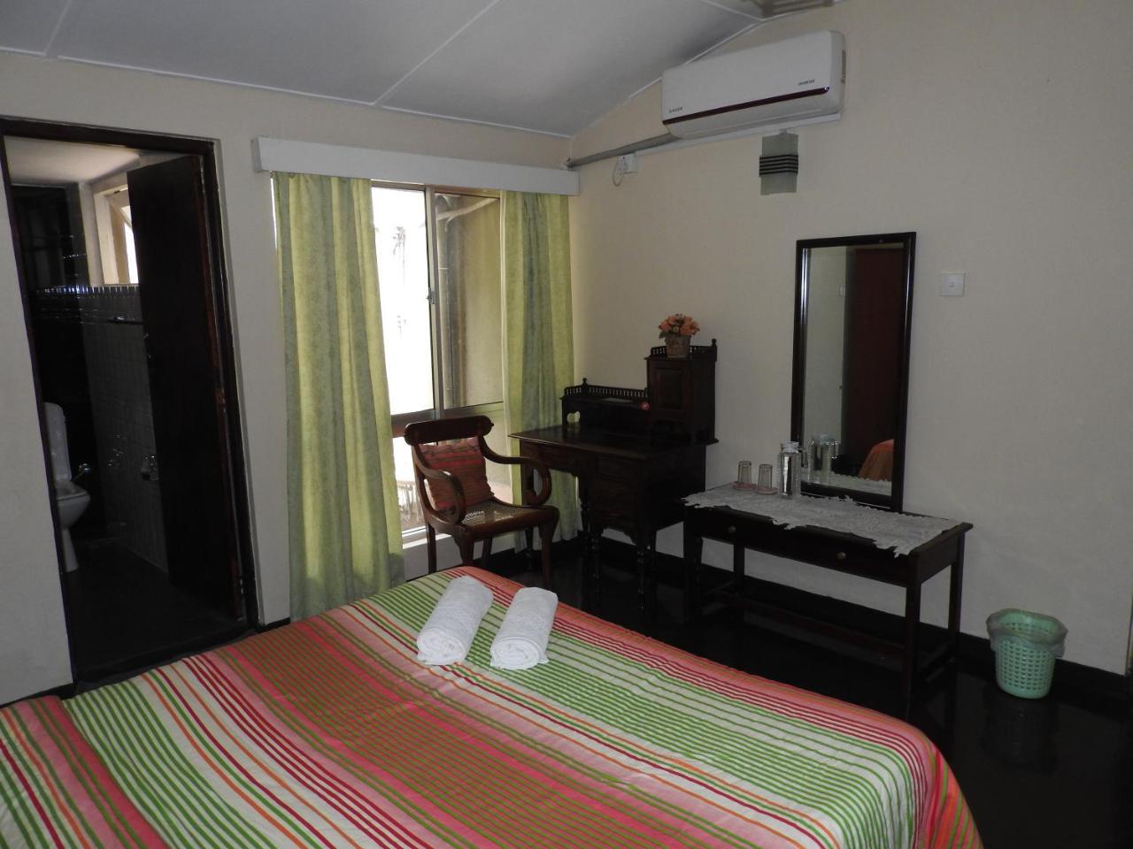 Hanthana Breeze Home Stay Kandy Extérieur photo